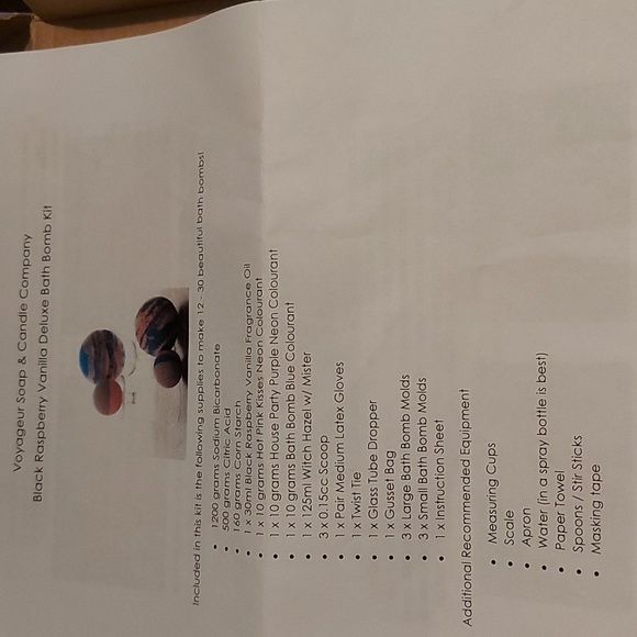 Voyageur Deluxe Bath Bomb Kit NWOT/Gift Set/Crafts - Picture 2 of 5